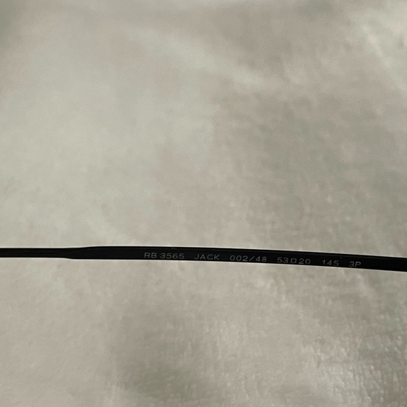 Raybans!, barely worn! - Picture 3 of 4